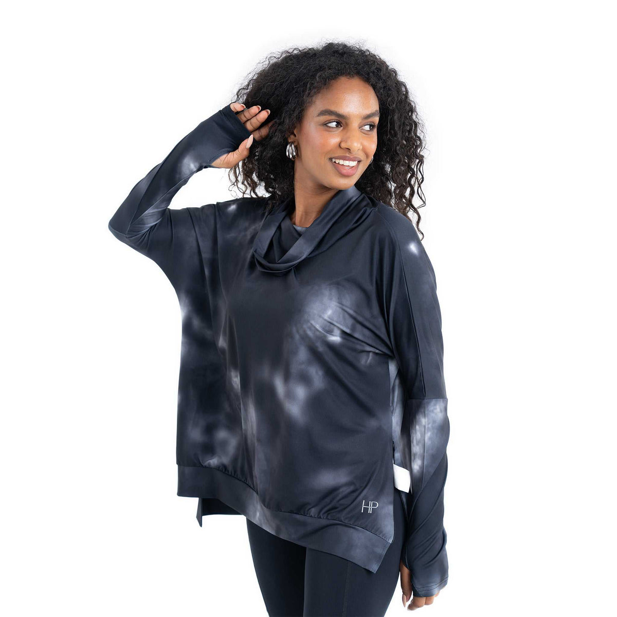 Oversized Collar Loose Top in Lightweight fabric - Hajar