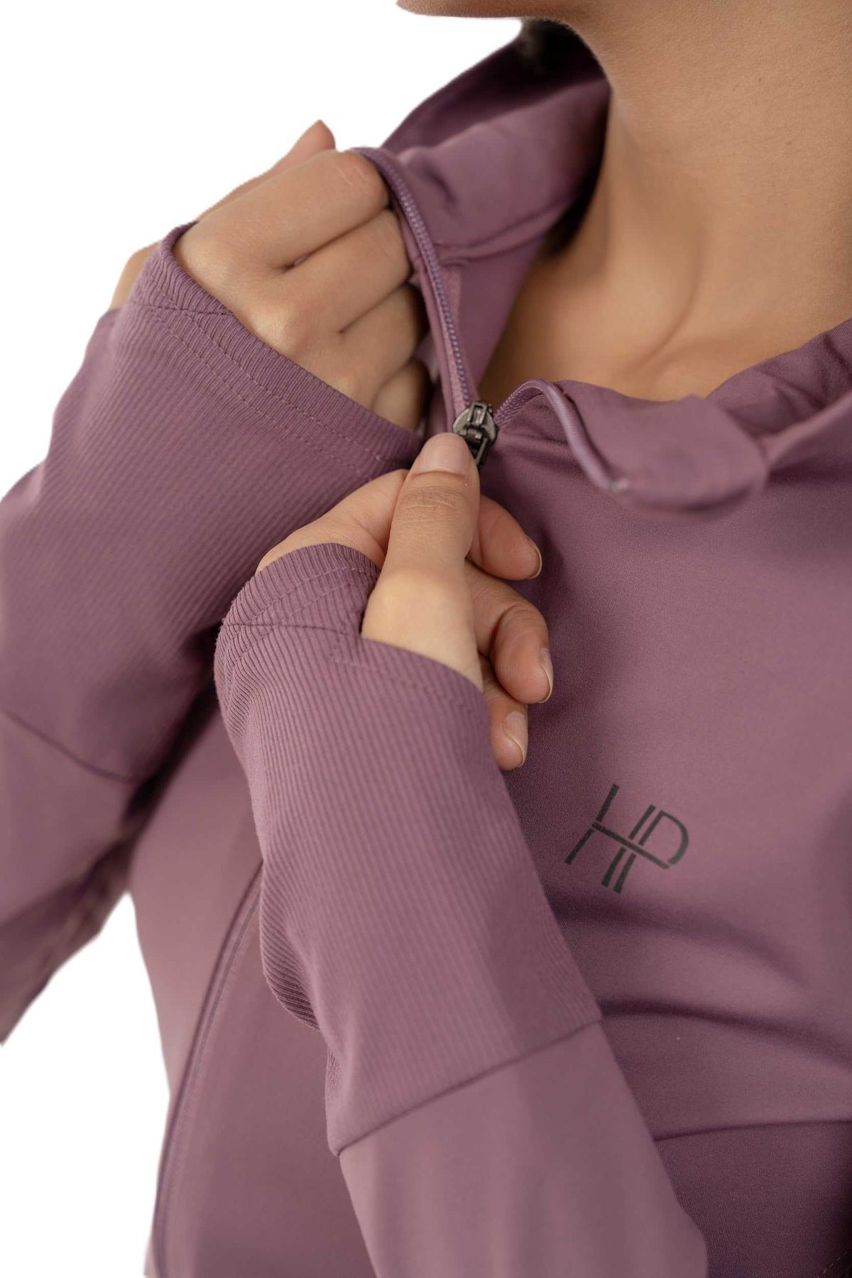 Nedia – Hip-Covering Zip Sports Jacket