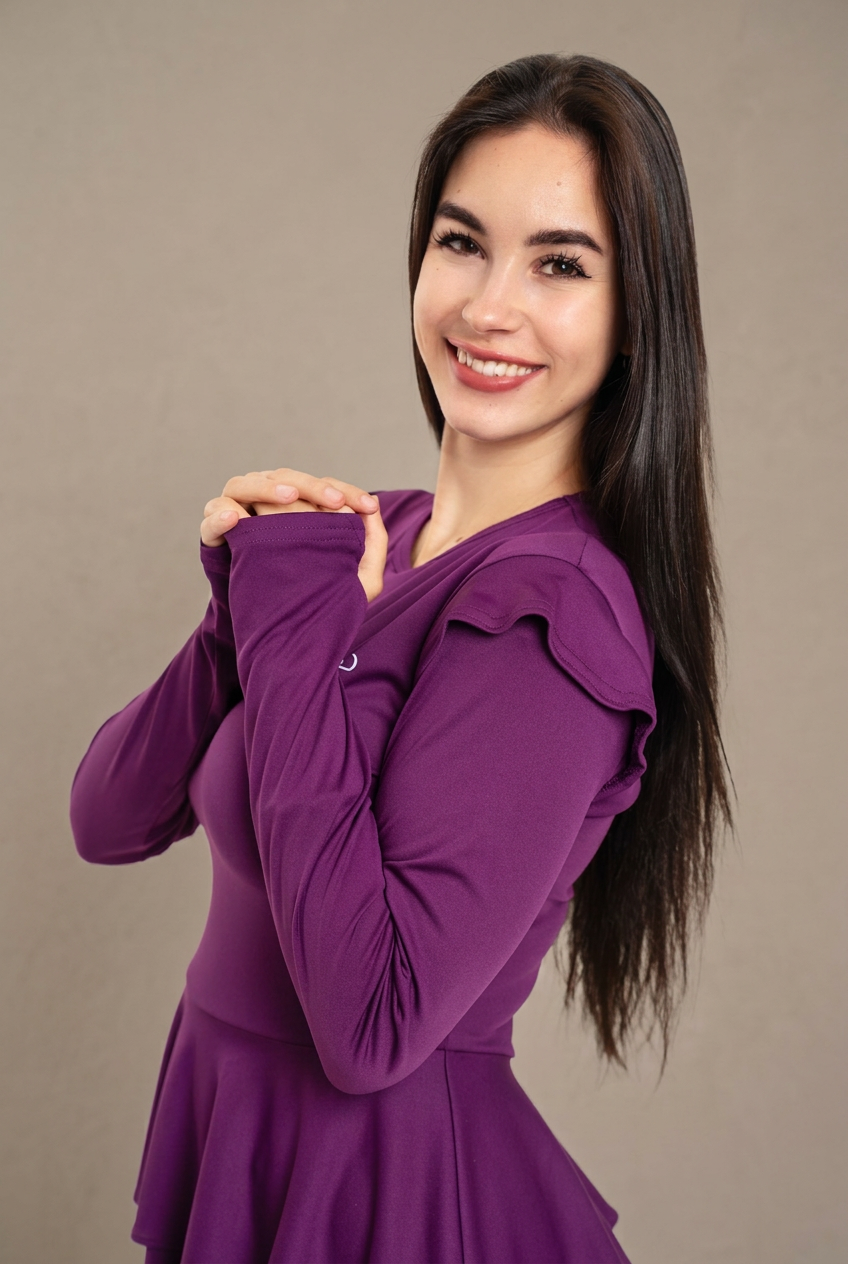 Ayana – Modest Double-Skirt Long Top, Hip-Covering Activewear