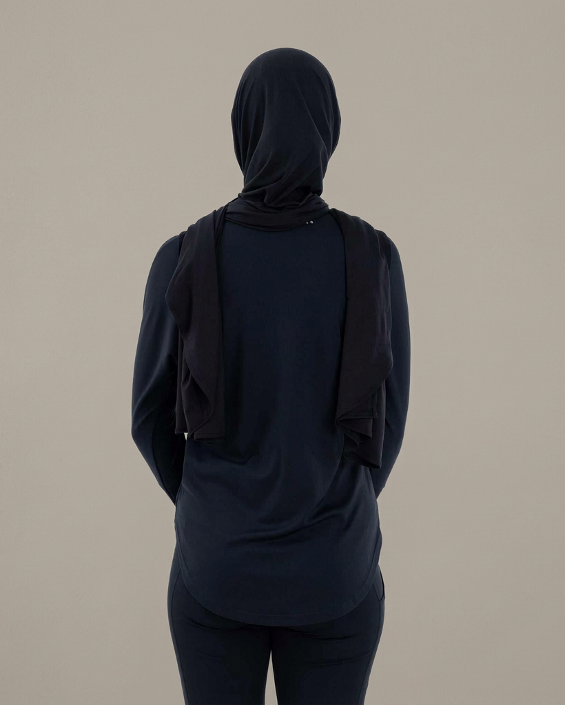 Azra – Modest Wide-Sleeve Stretch Top for Workouts