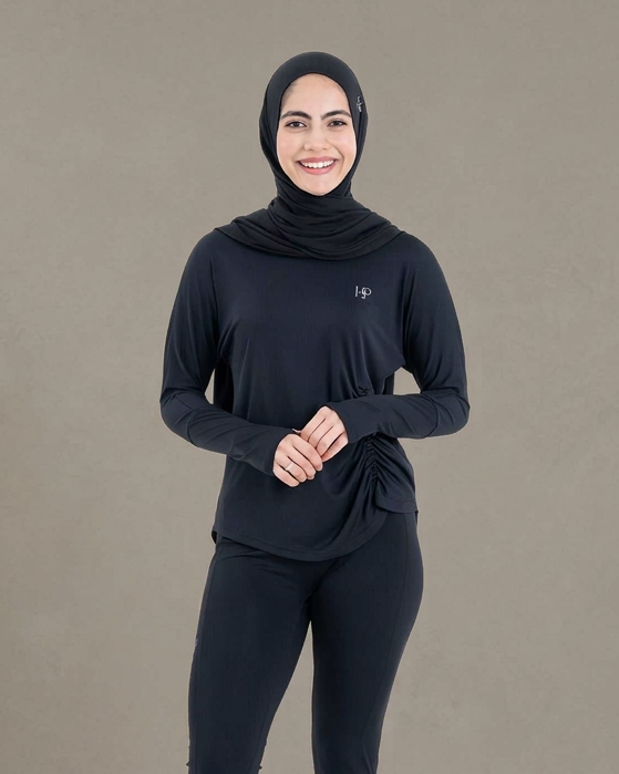 Azra – Modest Wide-Sleeve Stretch Top for Workouts