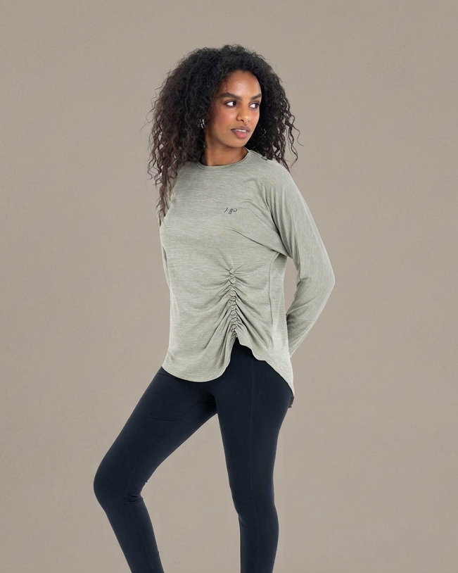 Azra – Modest Wide-Sleeve Stretch Top for Workouts