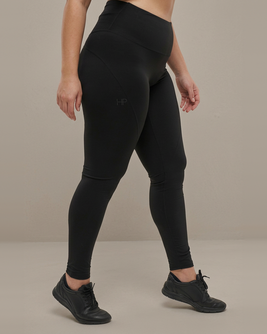 Black - Chaima Plus black angled view