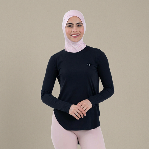 هند المضلّع – بلوزة جري طويلة محتشمة بقماش مضلّع