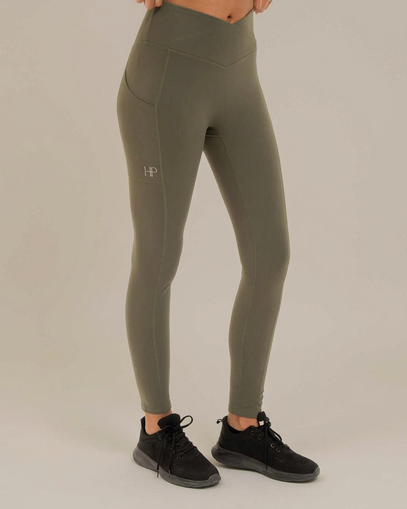 Zayana – Performance Leggings with Criss-Cross Waist