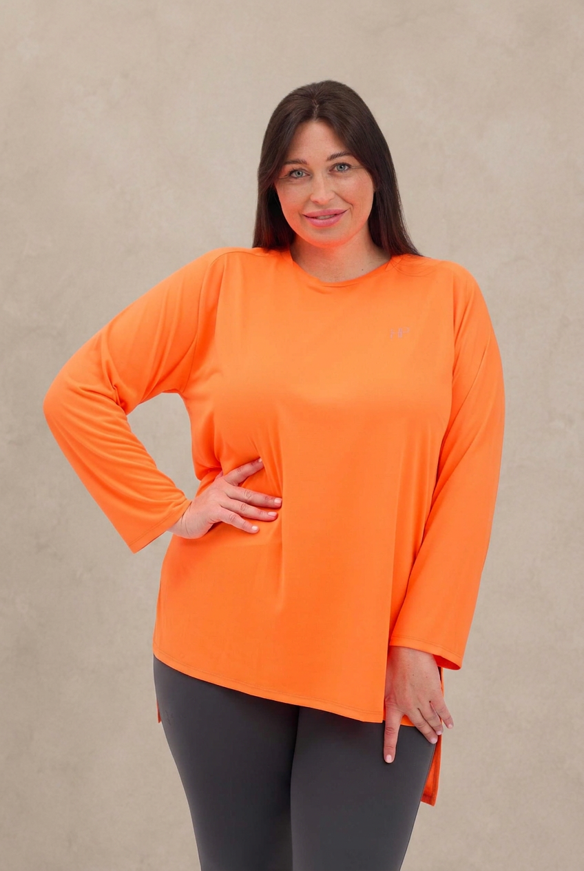 لبنى مقاسات كبيرة – بلوزة رياضية طويلة بحافة مشقوقة (2XL–3XL)