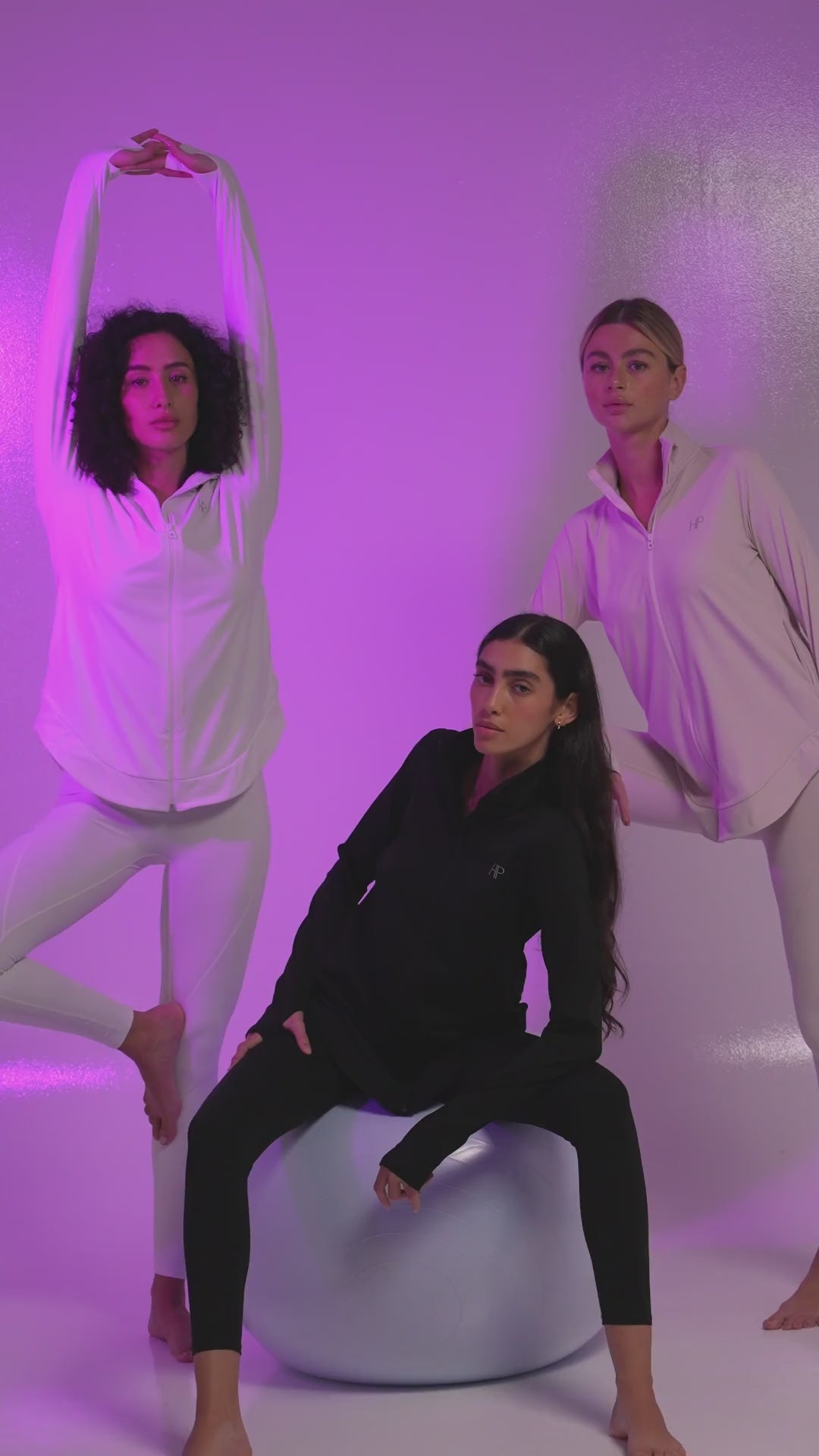 Imen A-line zip jacket in lilac worn with Chaima leggings