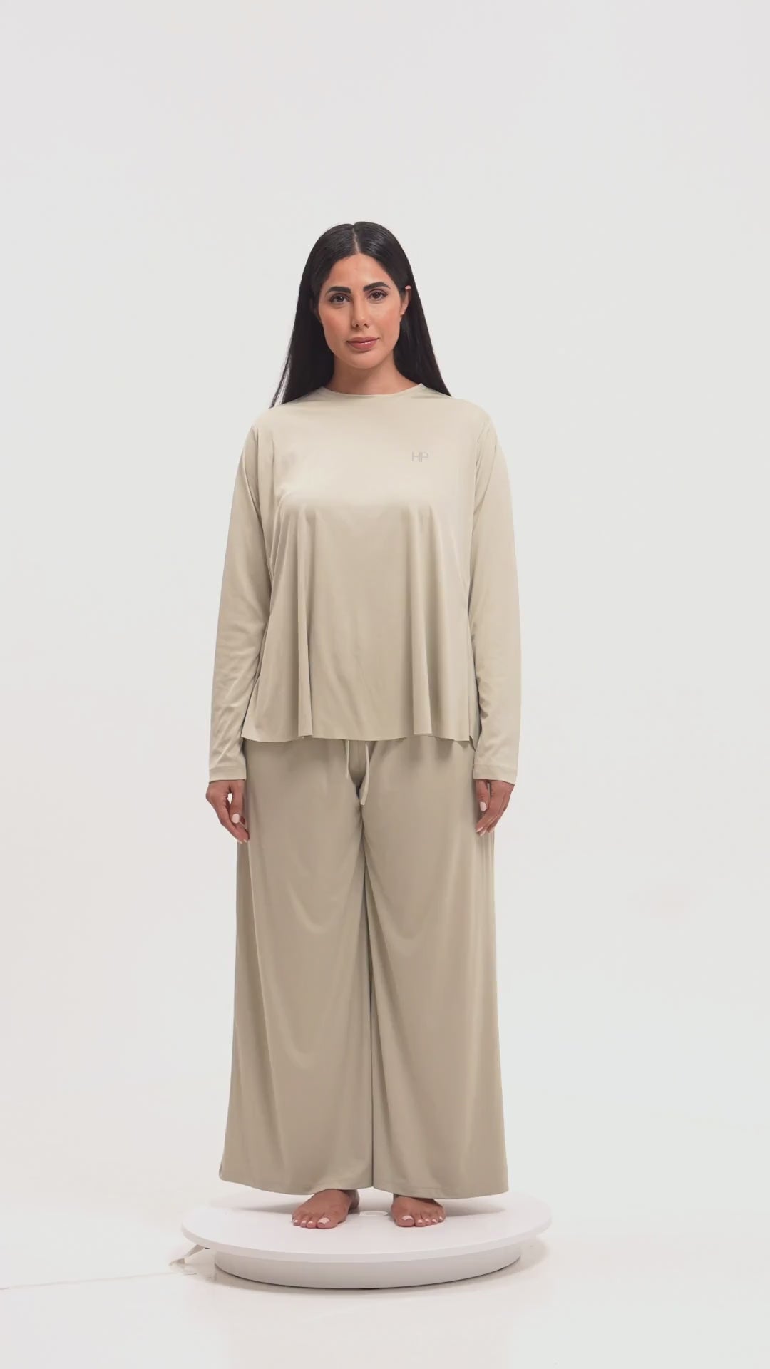 Siena shirt and pants set in teal, full 360° view