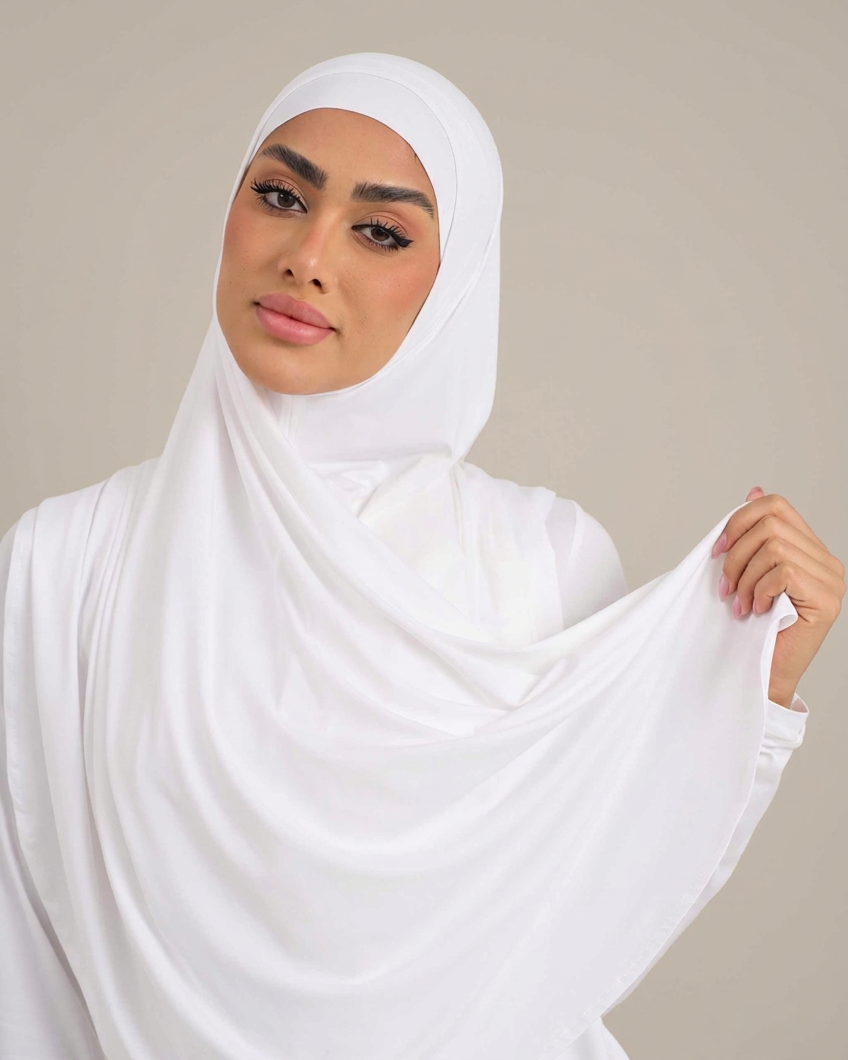 Alina – Instant Sport Hijab in Lightweight Fabric