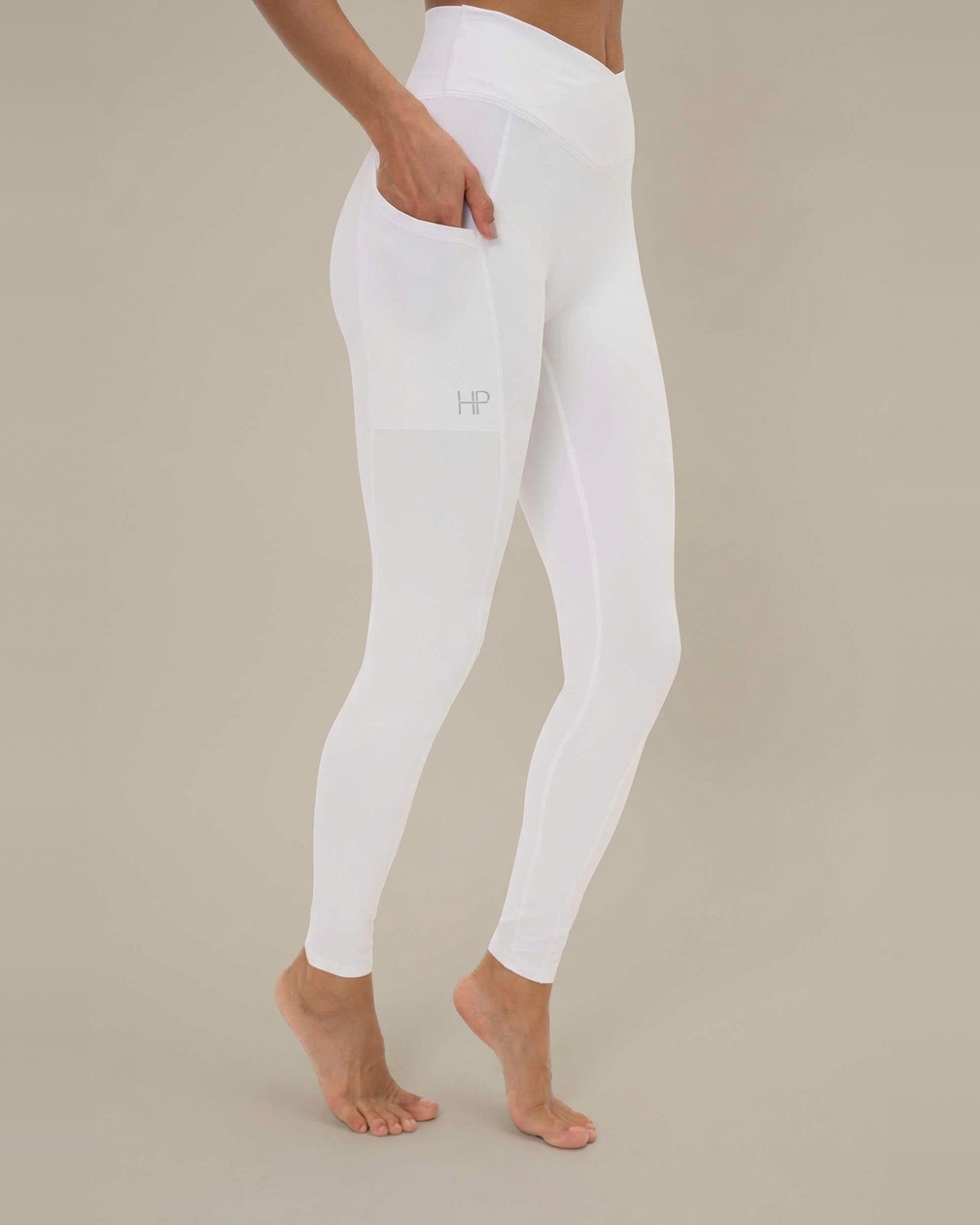 Zayana – Performance Leggings with Criss-Cross Waist