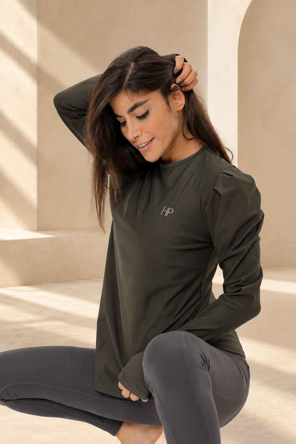Yara Fleece – Puff-Shoulder Long Sleeve Winter Top